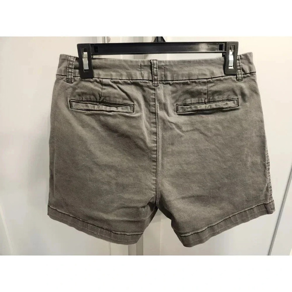 Goodthreads Women's 3.5" Chino Shorts - Picture 2 of 12